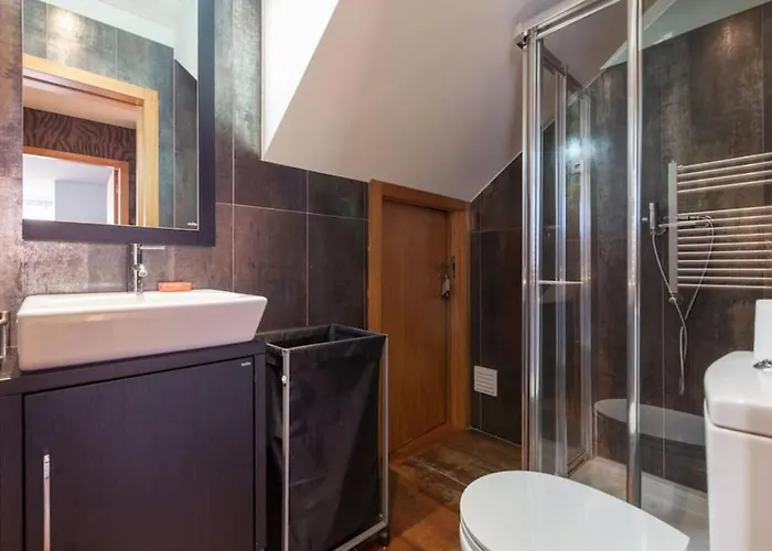 - Listening The Waves Nyaraló Moledo